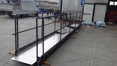 Costruzione nuovo pontile in acciaio